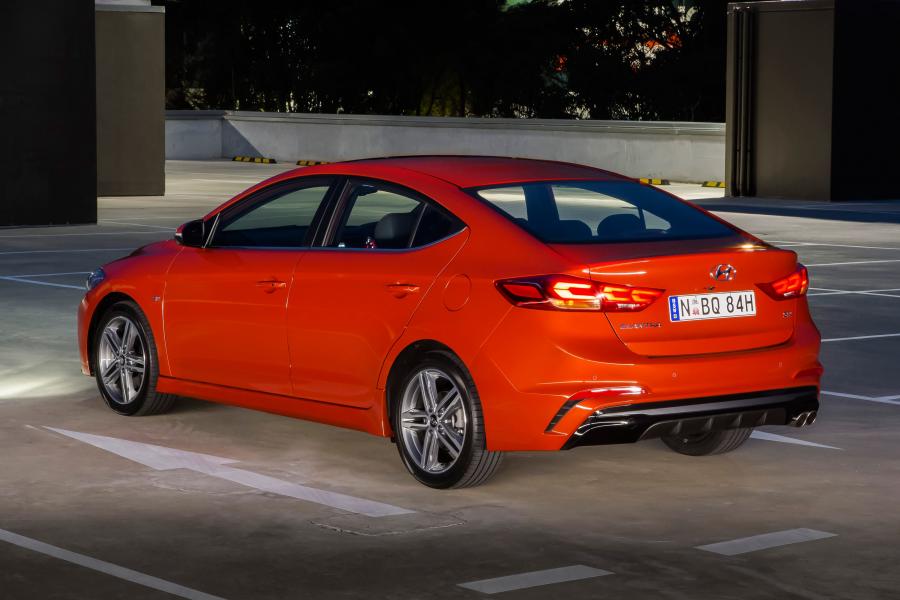  Hyundai Elantra SR Turbo 2016 года  (AU) (фото 21 из 31)